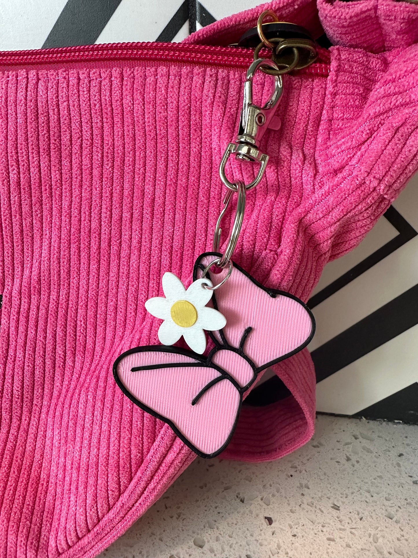 Daisy and Bow keychain - 3D printed