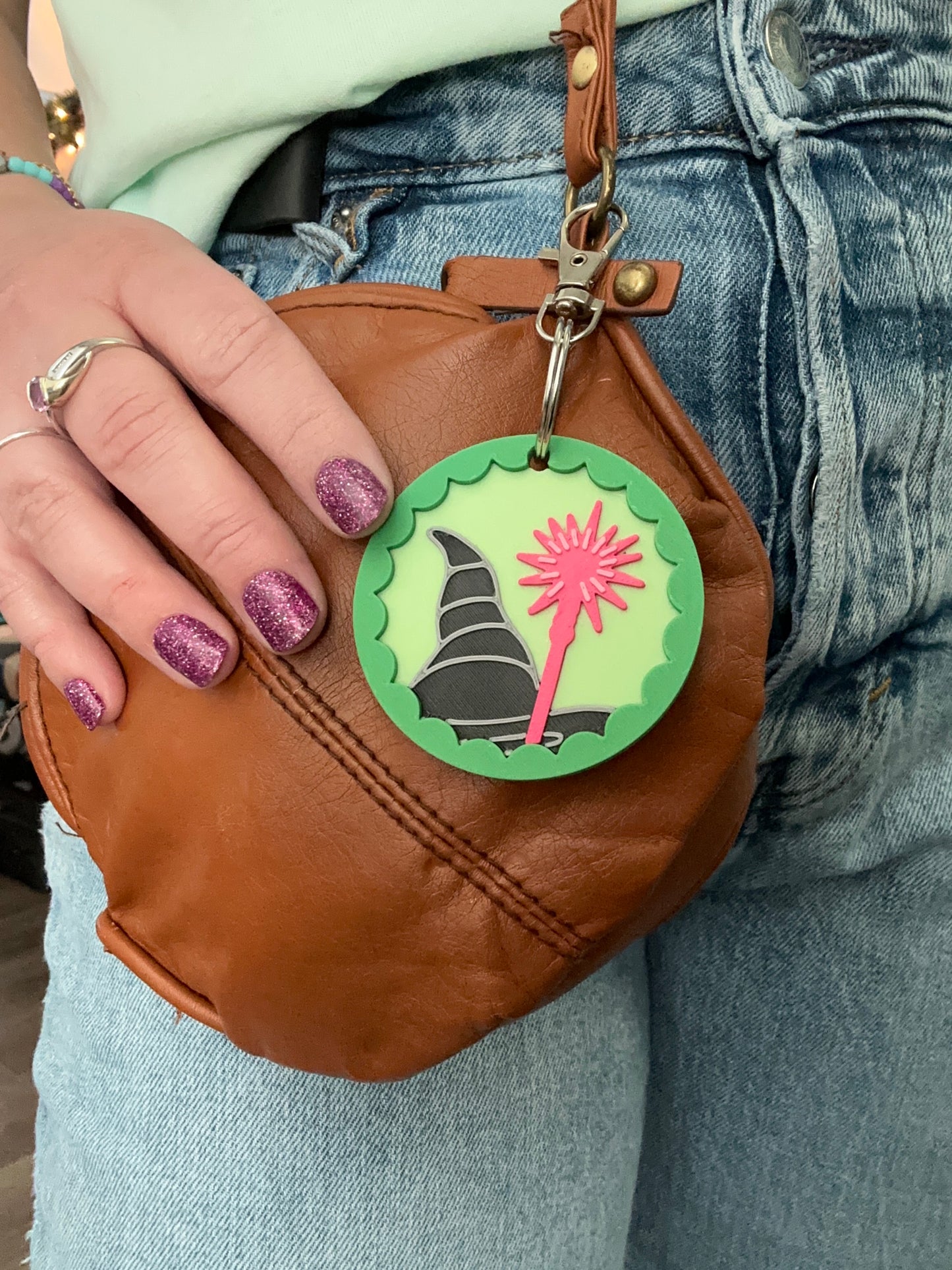 2 Best Friends Keychain - Witches - 3d printed